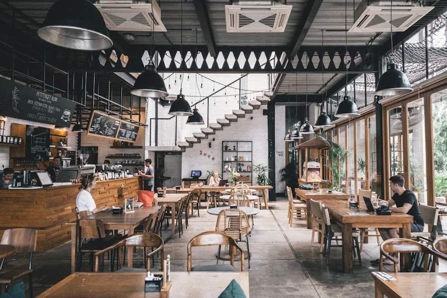 PLTS untuk restoran dan cafe